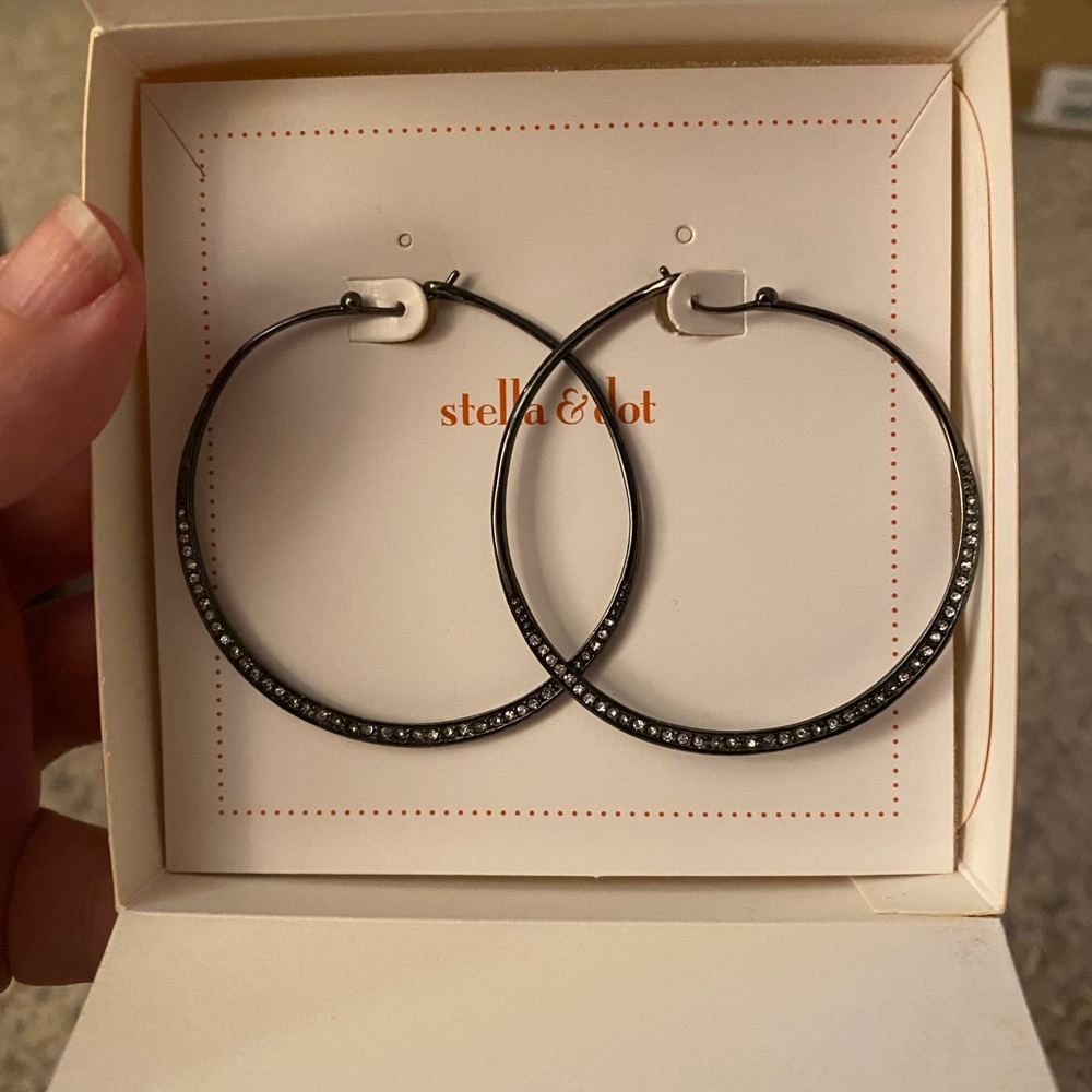 Stella and Dot Heiress Hoops